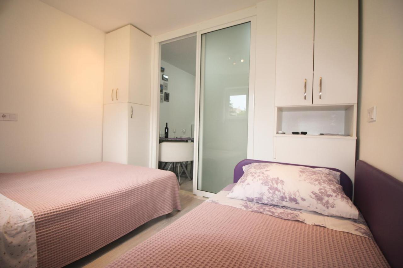 Studio Apartman Ana Split Buitenkant foto