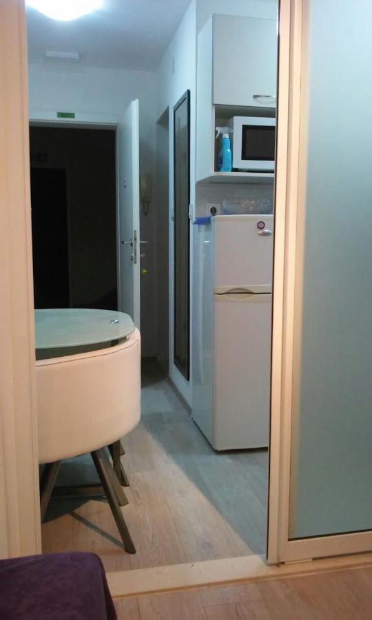 Studio Apartman Ana Split Buitenkant foto